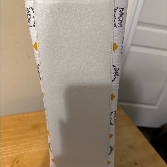 MCM White Multicolor Logo Tote Bag - Picture 5 of 9